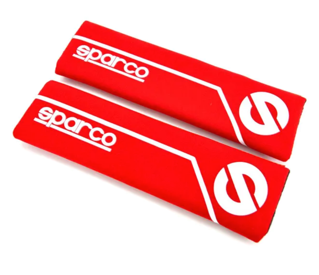 protector cinturón Sparco, accesorios deportivos auto, confort conducción, cinturón acolchado, rojo, velcro, Sparco original, seguridad y estilo