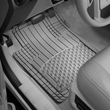 Tapete semiuniversal de alta calidad que protegen contra suciedad, humedad y polvo. Diseño adaptable Trim-to-Fit para un ajuste perfecto en cualquier vehículo.