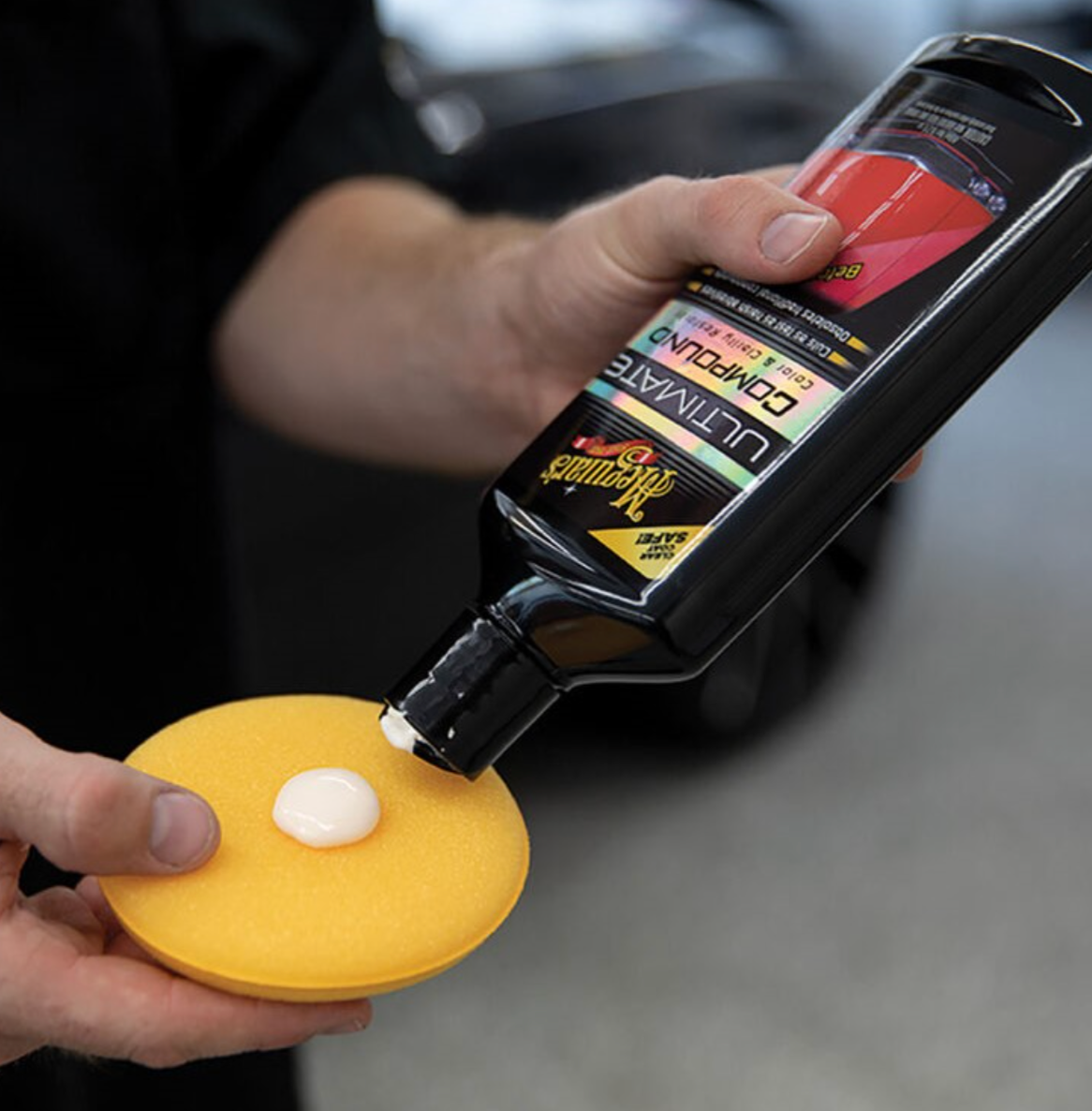 Elimina rayones, oxidación y marcas con Ultimate Compound de Meguiar’s. Restaura el brillo de la pintura con seguridad y resultados profesionales.